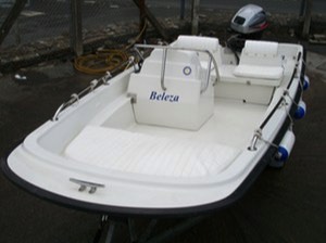 Alt image